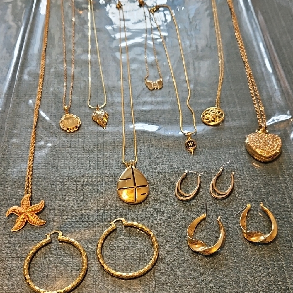 Elegant Gold Jewelry Set for Women